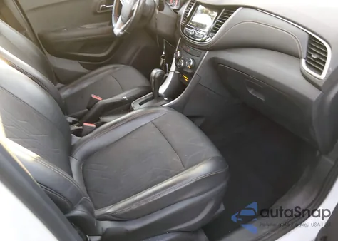 2019 Chevrolet Trax Lt z USA, uszkodzony, nr VIN 3GNCJPSB2KL193945